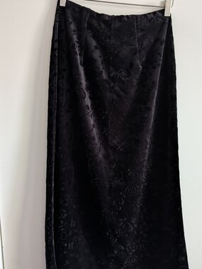Velvet Black Rose Skirt